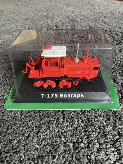 Модель трактора Т-175 волгарь