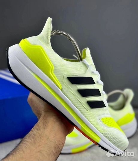 Мужские кроссовки летние Adidas белые желтые