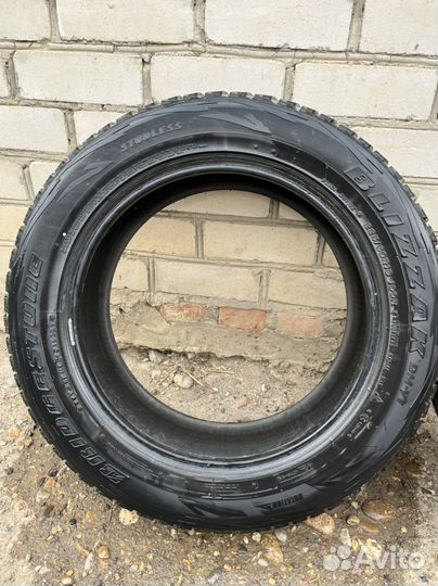 Bridgestone Blizzak DM-V1 225/60 R18