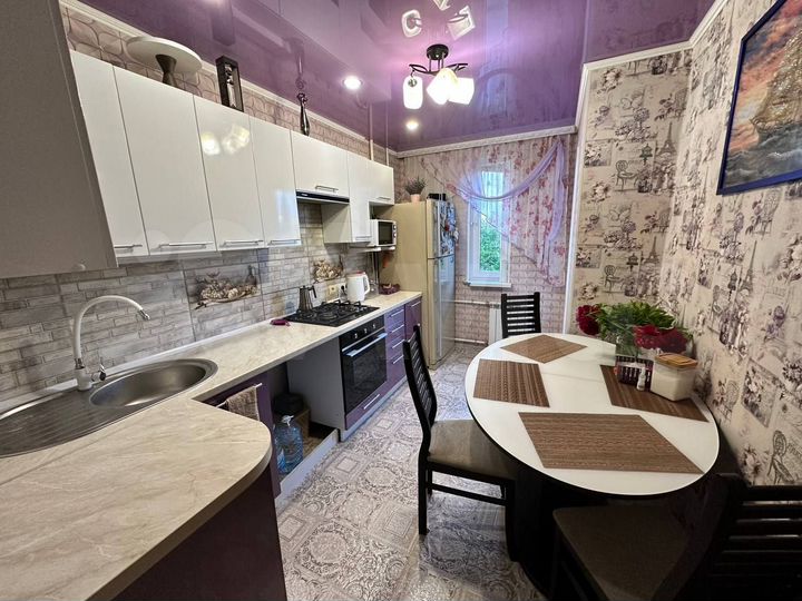 2-к. квартира, 55 м², 2/9 эт.