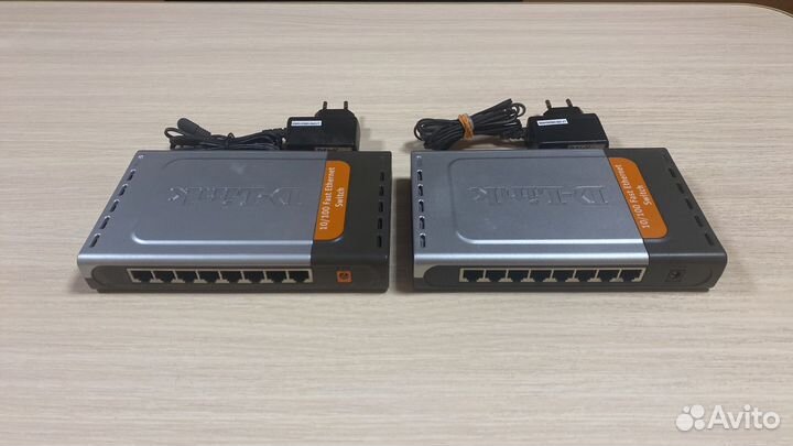 Switch (Hub) D-Link 8 портов (DES-1008D)