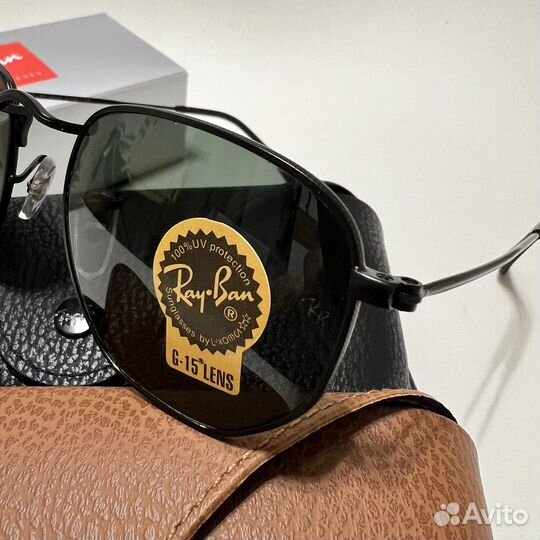 Солнцезащитные очки ray ban