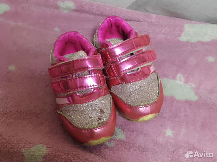 Кроссовки для девочки 24 размер