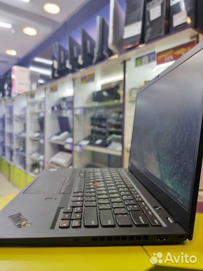 Lenovo ThInkpad X1 Carbon G4 FHD i5 8GB 512SSD