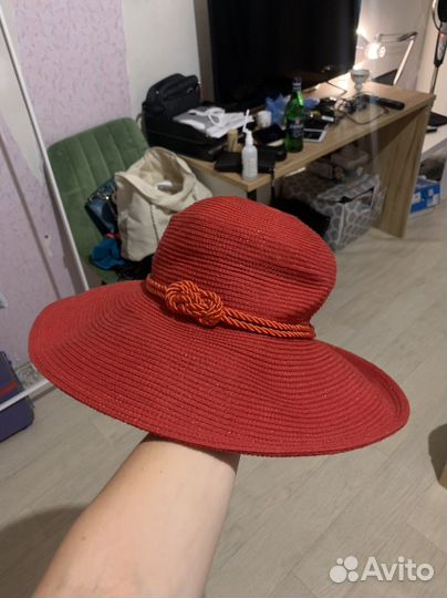 Шляпа летняя красная