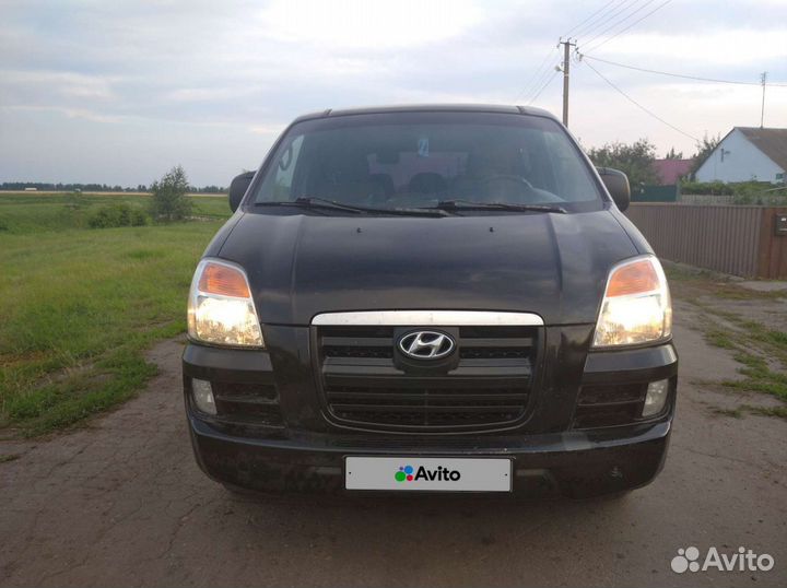 Hyundai Starex 2.5 AT, 2005, 305 000 км