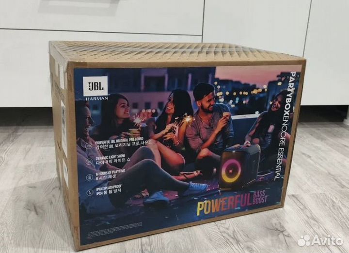 JBL Partybox Encore с микрофоном