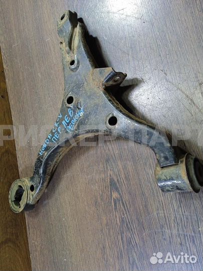 Рычаг передний левый Хонда CR-V 2