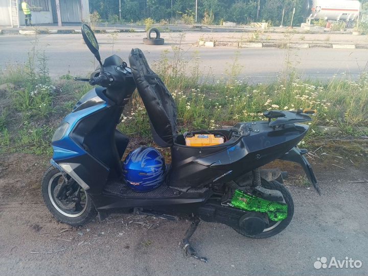 Скутер Rapira jet 150