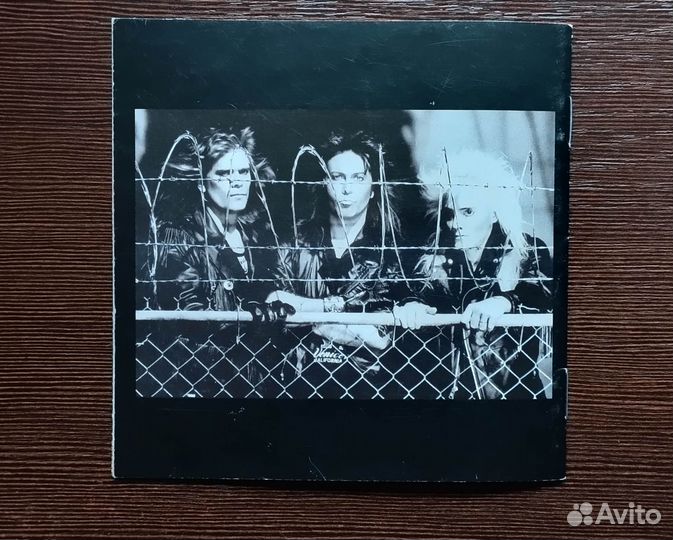 Буклет CD wasp The headless children