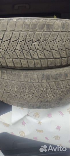 Bridgestone Blizzak Ice 215/60 R17