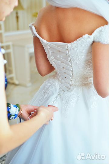 Свадебное платье