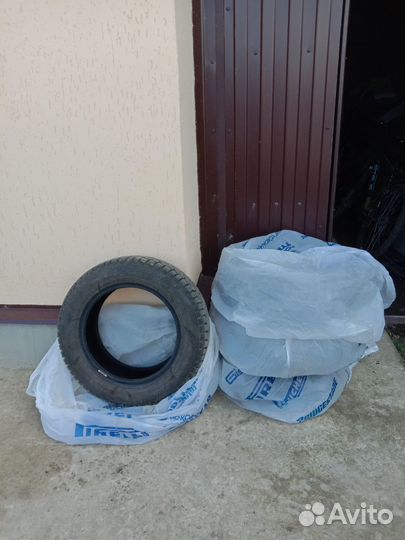 Pirelli Ice Zero 185/65 R15 92T