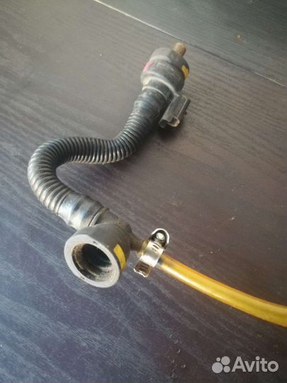 Трубка вентиляции картерных газов Peugeot 206