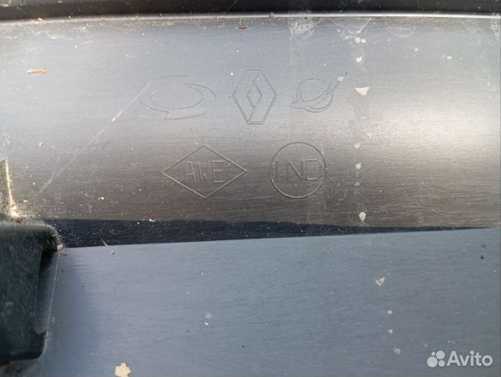 808217185R Молдинг двери передний левый Renault Ko