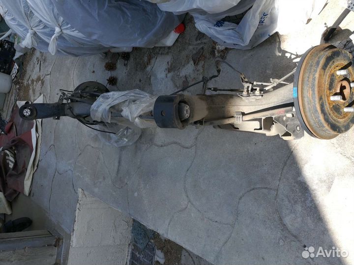 Задняя балка в сборе Toyota yaris/vitz