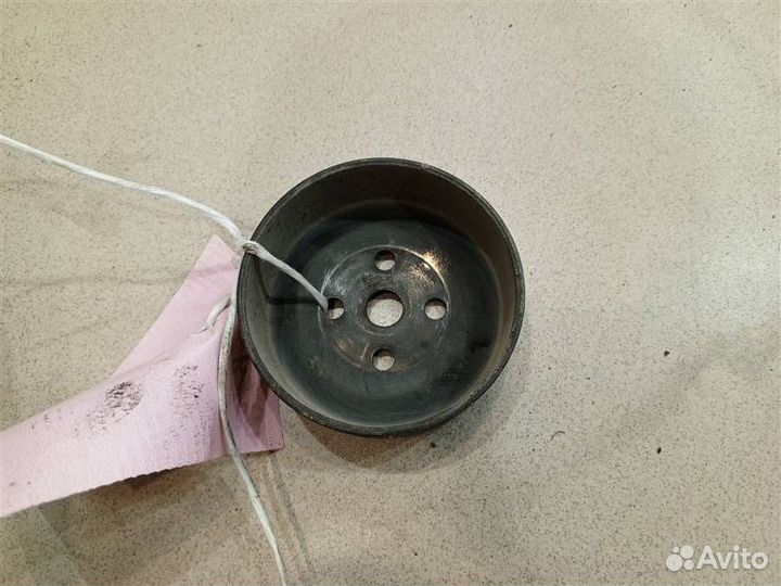 Шкив водяного насоса (помпы) Ford Focus 3 2011-20