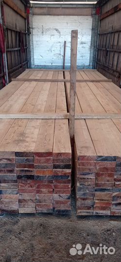 Сосновая доска для дачи