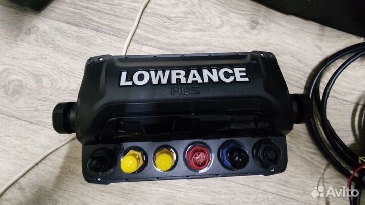 Lowrance HDS 9 carbon и датчик