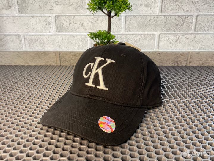 Бейсболка мужская Calvin Klein