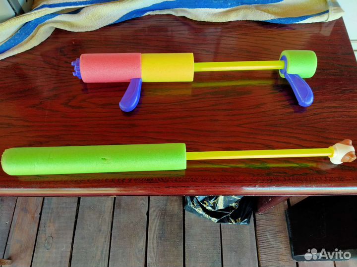 Детский водяной пистолет