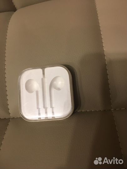 Чехол для наушников apple
