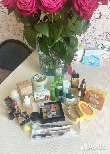 Пакет фирменной косметики