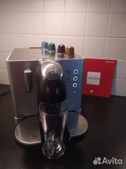 Капсульная кофемашина Delonghi EN 720 M Nespresso