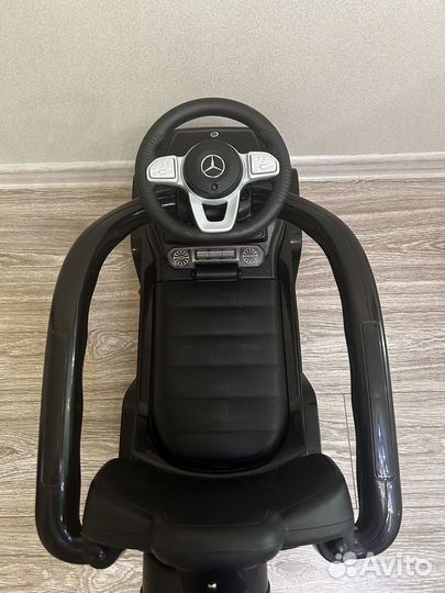 Машинка каталка толокар с ручкой