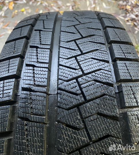 Formula Ice FR 215/50 R17 95