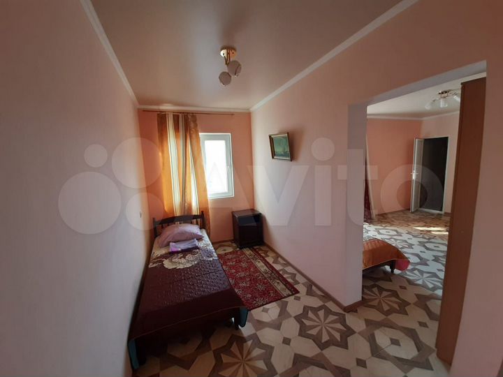 Комната 10 м² в 1-к., 2/2 эт.