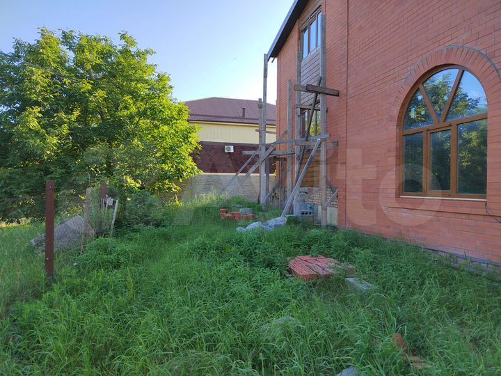 Дом 400 м² на участке 8 сот.