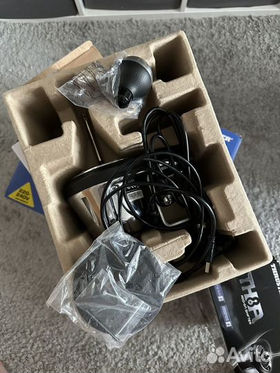 Thrustmaster th8a