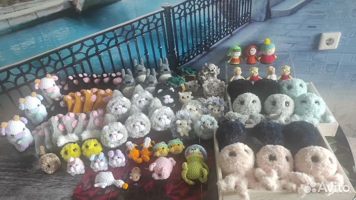 Вязаные игрушки и брелки оптом