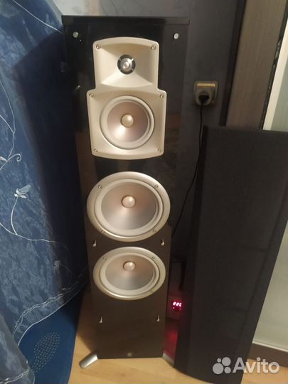 Акустические системы Yamaha NS 777