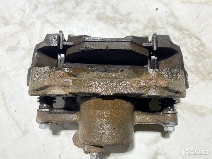 Суппорт тормозной передний правый Volkswagen Polo