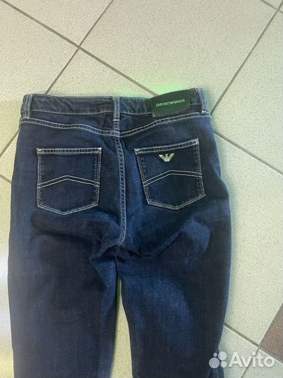 Джинсы armani
