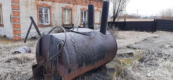 Бочка с гудроном