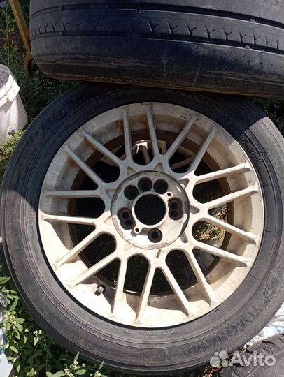 Продам 4 колёса на дисках размер 15