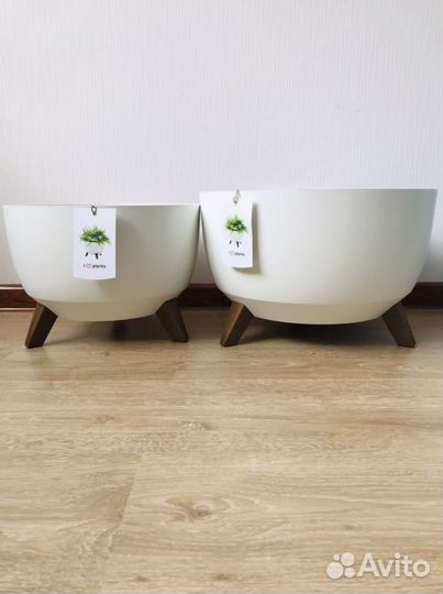 Кашпо для цветов напольное на ножках 21 литр