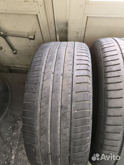 Winrun R330 235/45 R18