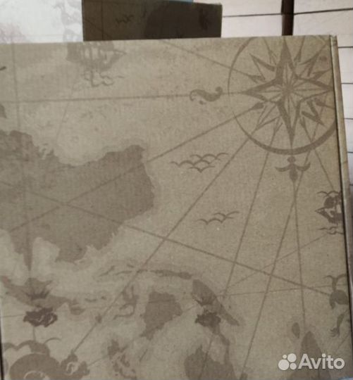 Часы и барометр настольные, деревянные