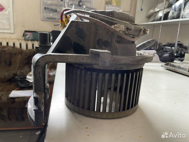 Моторчик отопителя Renault Symbol 1999-2008