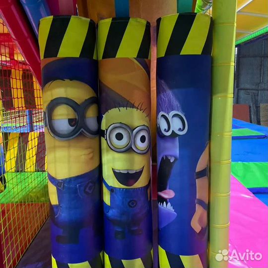 Мобильный лабиринт minions