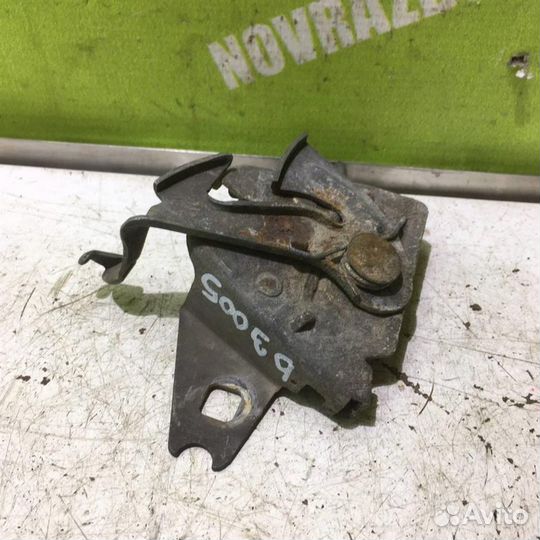 Замок капота Фольксваген Пассат Б3