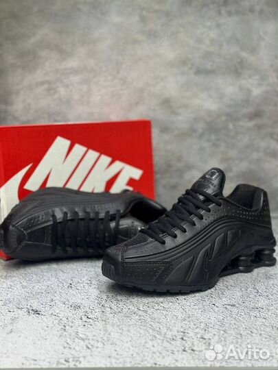 Кроссовки Nike Air Shox R4