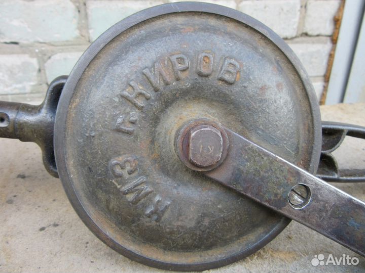 Дрель ручная 2 скорости1950г