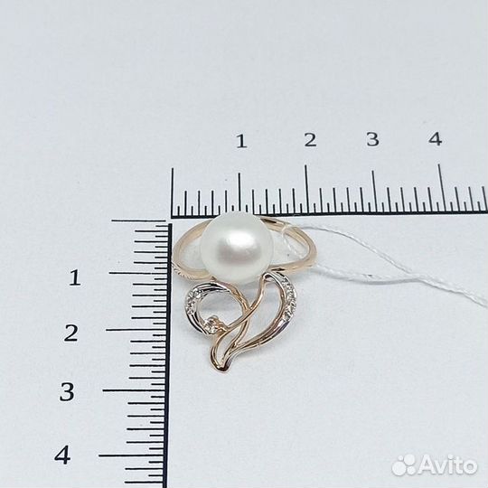 Золотое кольцо с камнем 16,5р