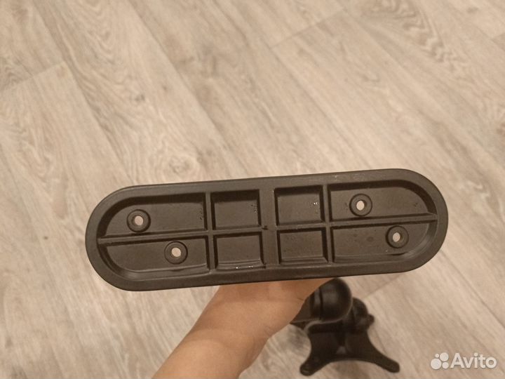 Подставка под телевизор настенная