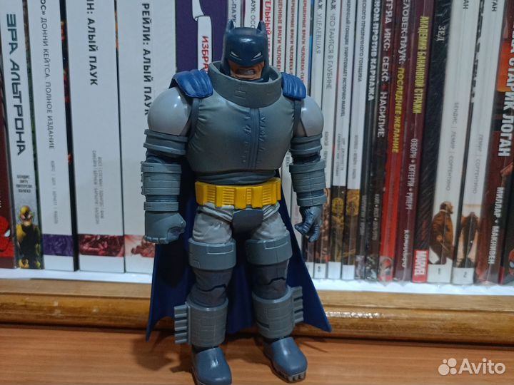 Batman фигурка Бэтмен DC